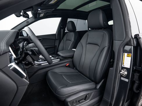 Certified 2025 Audi Q8 Premium Plus AWD/4WD image 15