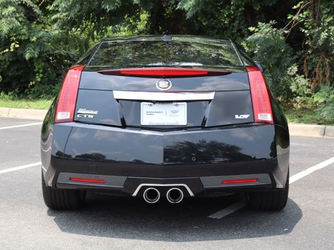 Used 2011 Cadillac CTS V RWD image 9