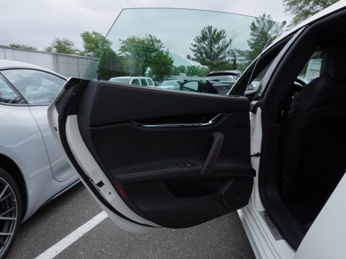 New 2024 Maserati Quattroporte Modena Ultima Q4 image 32