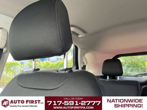 Used 2019 Ford Edge SE FWD image 18