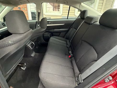Used 2010 Subaru Legacy 2.5i Premium AWD/4WD image 10