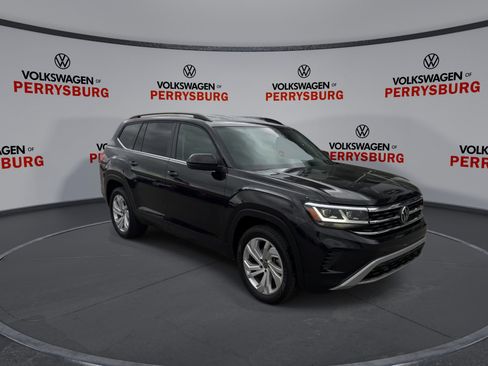 Used 2021 Volkswagen Atlas SE image 2