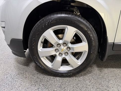 Used 2017 Chevrolet Traverse LT w/ Style and Technology Package AWD/4WD image 26