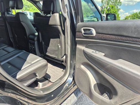 Used 2018 Jeep Grand Cherokee High Altitude RWD image 13
