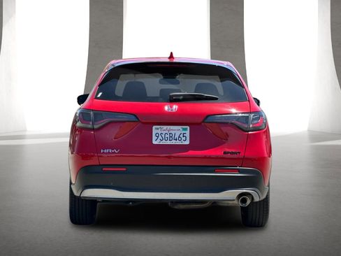 Certified 2025 Honda HR-V Sport image 5