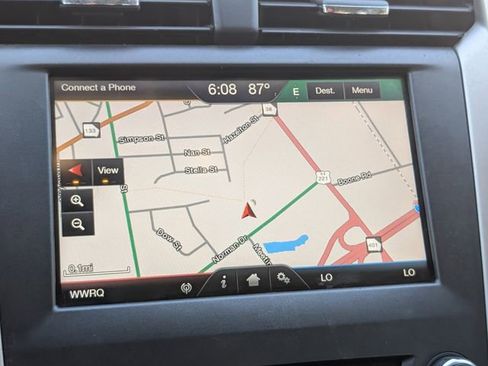 Used 2015 Ford Fusion SE w/ Equipment Group 202A FWD image 17