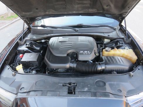 Used 2014 Dodge Charger SXT Plus image 32