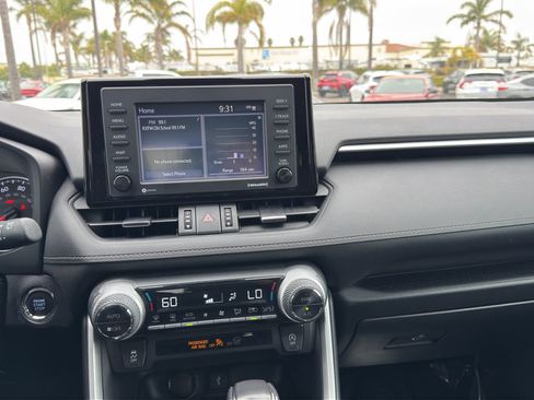 Used 2022 Toyota RAV4 XLE Premium FWD image 13