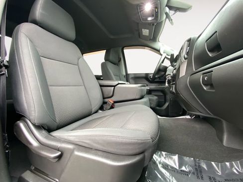 Used 2020 Chevrolet Silverado 1500 Custom w/ Custom Value Package image 15