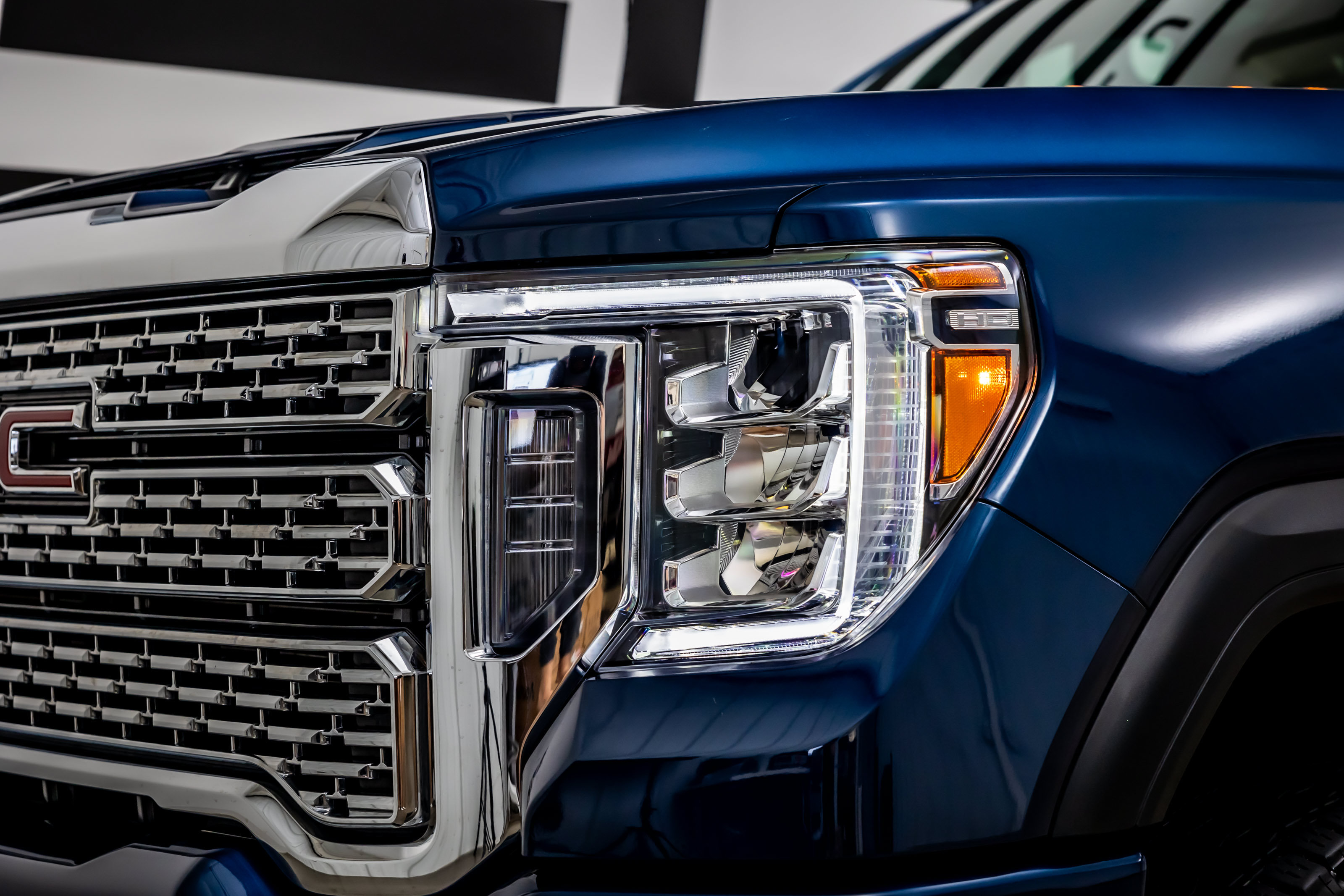Used 2021 GMC Sierra 2500 Denali w/ Denali Ultimate Package AWD/4WD image 17