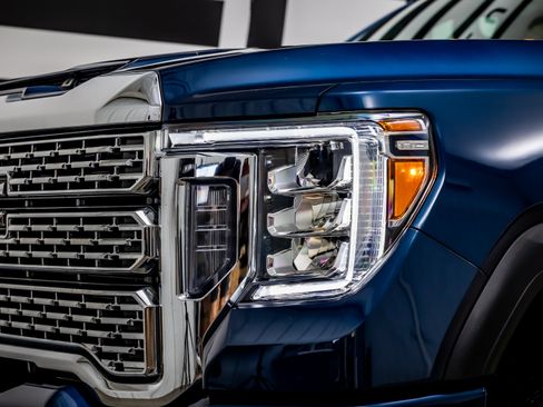Used 2021 GMC Sierra 2500 Denali w/ Denali Ultimate Package AWD/4WD image 17