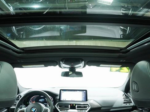 Used 2024 BMW X4 M40i w/ Premium Package image 21