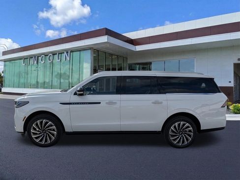 Certified 2025 Lincoln Navigator L Black Label image 8