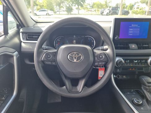 Used 2024 Toyota RAV4 LE AWD/4WD image 18