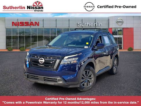 Certified 2024 Nissan Pathfinder SV FWD image 1