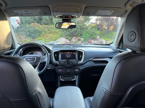 Used 2024 GMC Terrain Denali AWD/4WD image 15