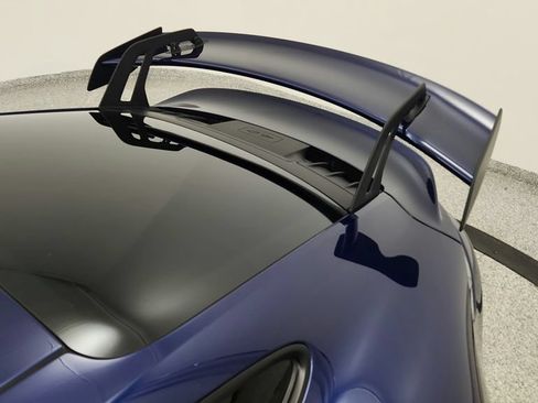 Used 2024 Porsche 911 GT3 RWD image 17
