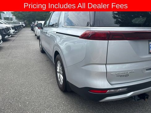 Certified 2022 Kia Carnival LX FWD image 8