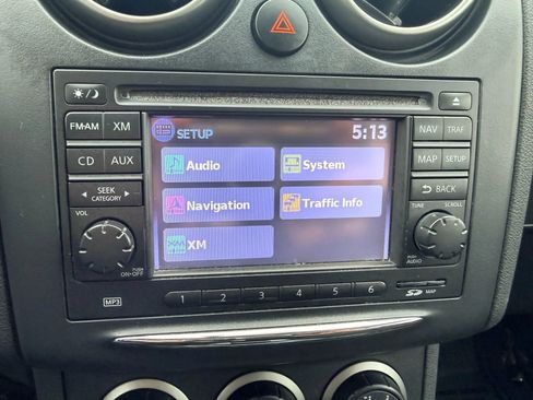 Used 2011 Nissan Rogue SV w/ Premium Pkg image 13