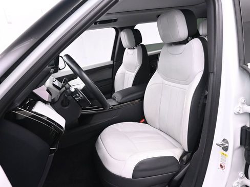 Used 2023 Land Rover Range Rover Sport SE Dynamic AWD/4WD image 16