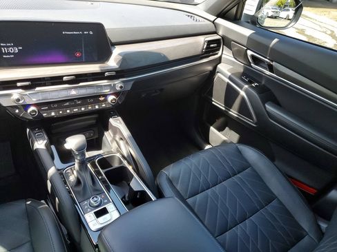 Used 2025 Kia Telluride EX X-Line AWD/4WD image 13