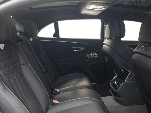 Certified 2022 Bentley Flying Spur W12 AWD/4WD image 30