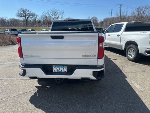 Used 2019 Chevrolet Silverado 1500 High Country w/ Technology Package image 13