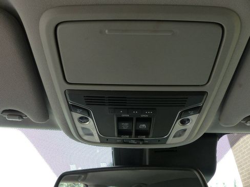 Used 2018 Honda Ridgeline RTL-E image 36