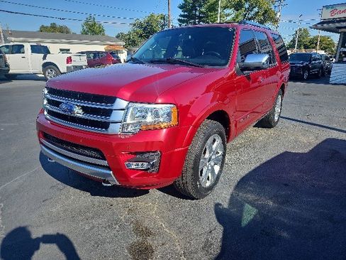 Used 2015 Ford Expedition Platinum image 1
