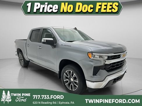 Used 2023 Chevrolet Silverado 1500 LT AWD/4WD image 1