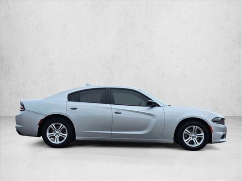 Used 2023 Dodge Charger SXT image 4