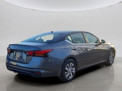 Certified 2025 Nissan Altima 2.5 S image 3