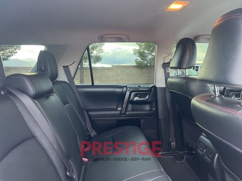 Used 2020 Toyota 4Runner TRD Off-Road Premium AWD/4WD image 20