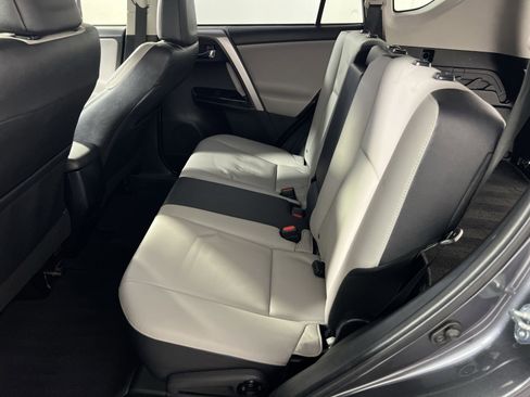 Used 2016 Toyota RAV4 Limited image 22