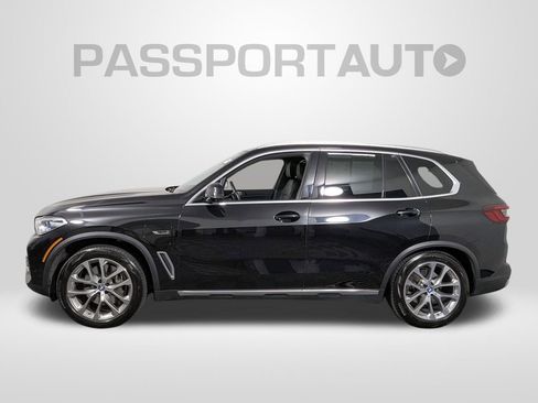 Used 2022 BMW X5 xDrive45e w/ Executive Package image 2