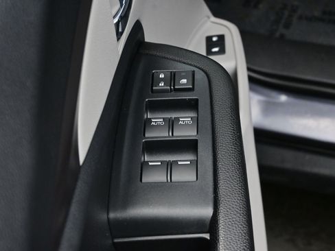 Used 2021 Honda Pilot EX-L image 10