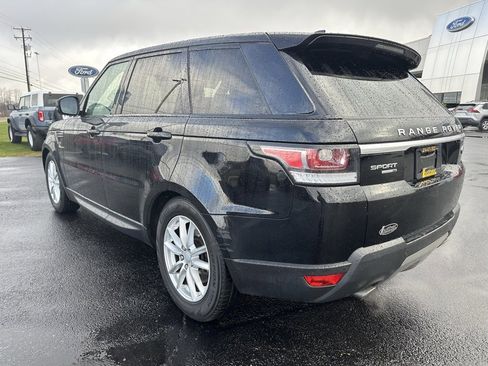 Used 2017 Land Rover Range Rover Sport SE image 3