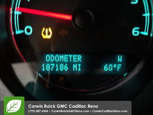 Used 2010 GMC Yukon XL SLT AWD/4WD image 24