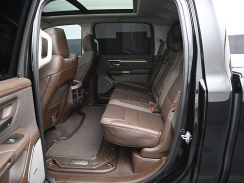 Used 2025 RAM 1500 Limited AWD/4WD image 34