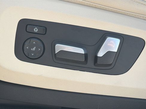 Used 2021 BMW X5 sDrive40i w/ Premium Package image 26