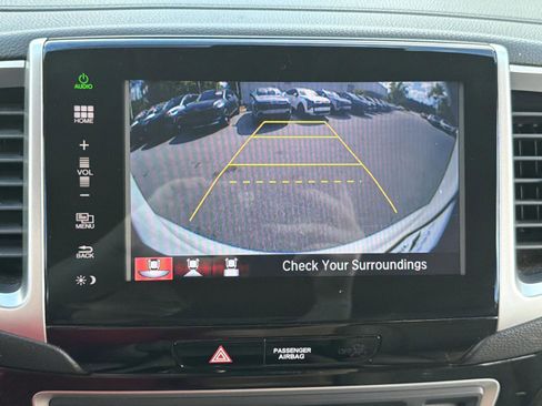 Used 2016 Honda Pilot Touring image 13