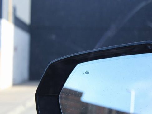 Used 2021 GMC Yukon XL Denali image 27