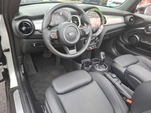 Certified 2023 MINI Cooper S image 9