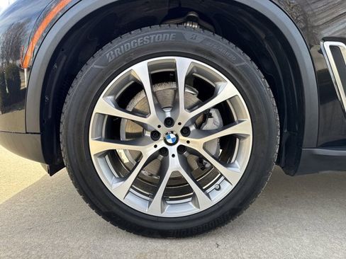 Used 2019 BMW X5 xDrive40i w/ Executive Package image 26
