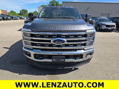 Used 2024 Ford F350 Lariat AWD/4WD image 2