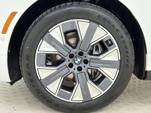 New 2026 BMW iX xDrive45 AWD/4WD image 12