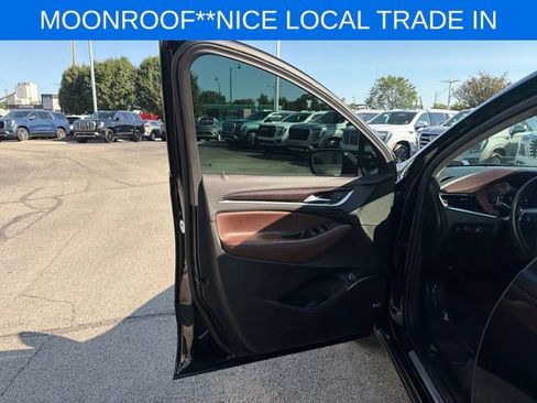 Used 2021 Buick Enclave Avenir w/ Avenir Technology Package AWD/4WD image 23