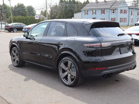 Used 2022 Porsche Cayenne Platinum Edition AWD/4WD image 7