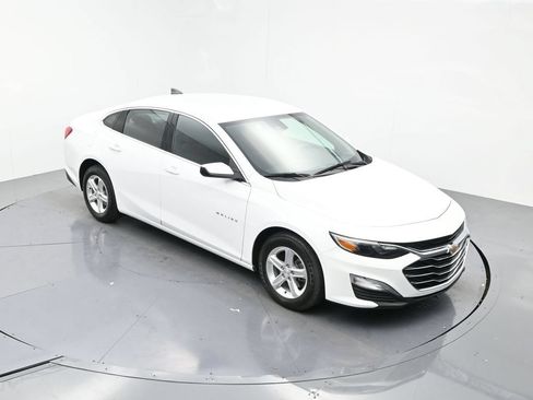 Used 2025 Chevrolet Malibu LS FWD image 16