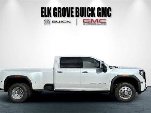 New 2026 GMC Sierra 3500 Denali Ultimate image 3